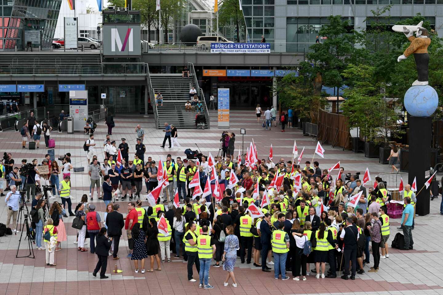 Mitten in einem angespannten Sommer verhandelte Lufthansa, um neue Streiks zu vermeiden