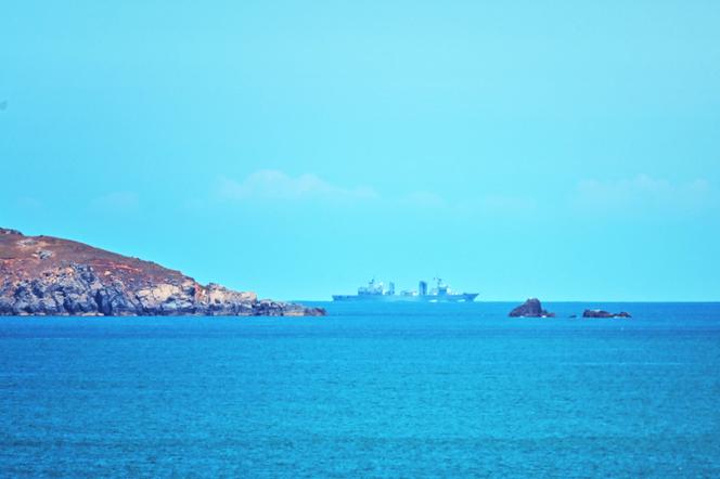 Un navire militaire chinois navigue au large de l’île de Pingtan, l’un des points de la Chine continentale les plus proches de Taïwan, le 5 août 2022.  