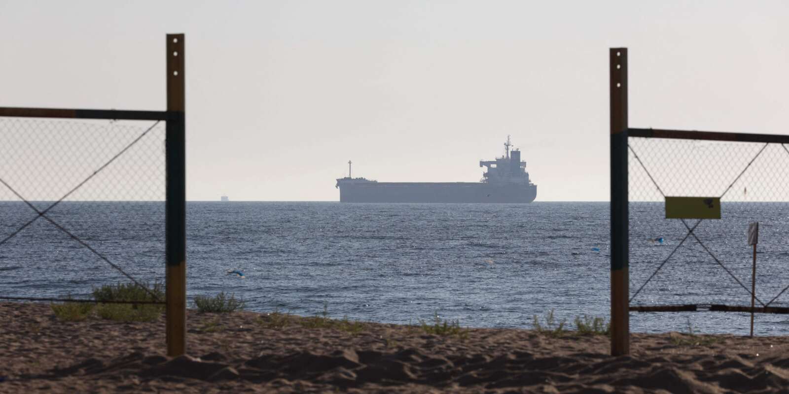 Le vraquier Star Helena, transportant 45 000 tonnes de tournesols, quitte le port ukrainien de Chornomorsk le 7 août 2022. 