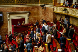 Les députés de la Nupes quittent leur siège à l’Assemblée nationale, le 3 août 2022.