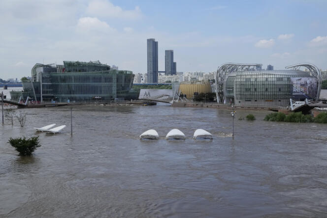 The Han River burst its banks, flooding a park in Seoul, on August 10, 2022.