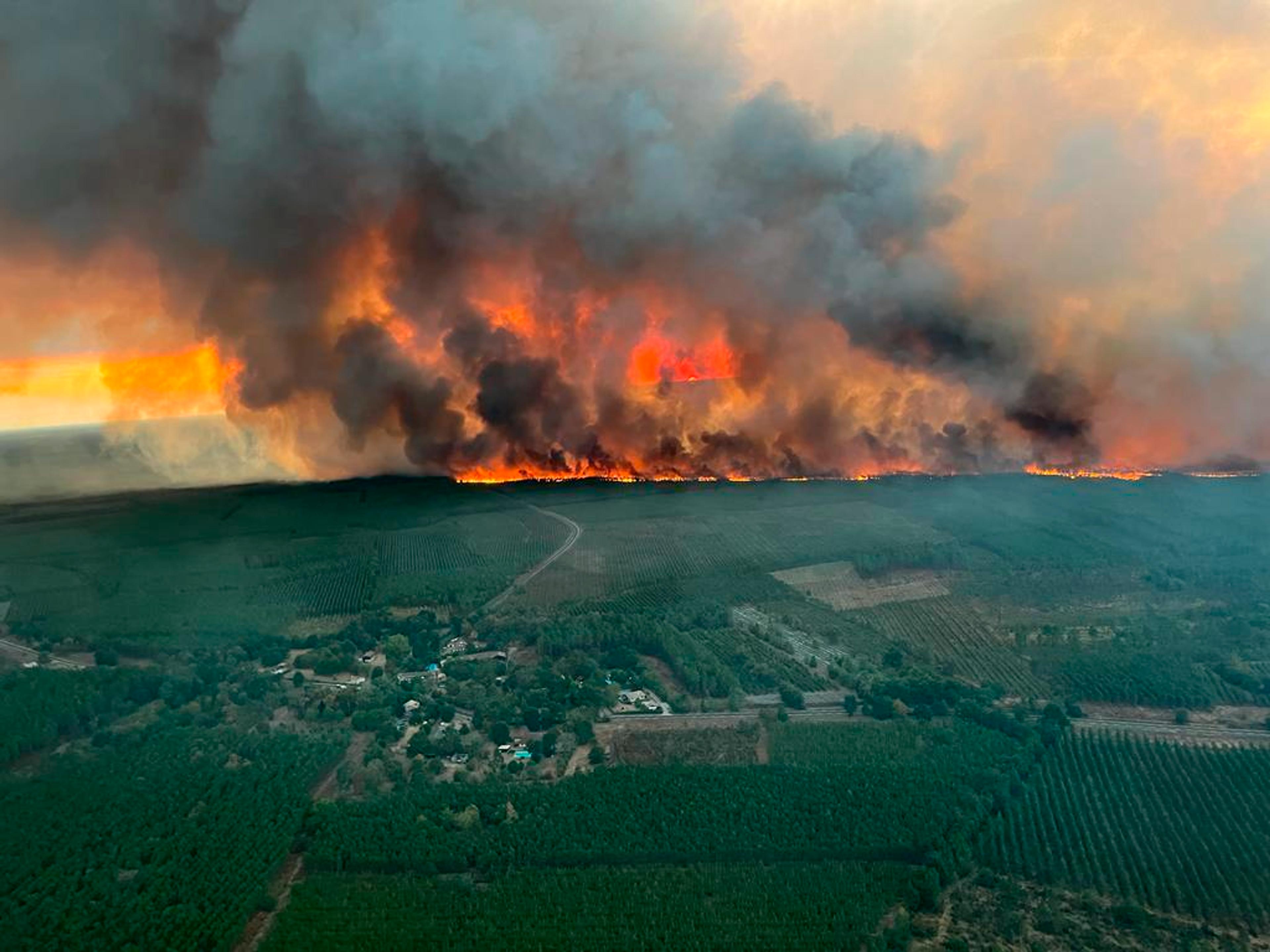 France affected by fires of an unprecedented scale Time News