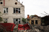 Des maisons détruites, après des frappes militaires à Kramatorsk, dans la région de Donetsk, en Ukraine, le 12 août 2022. 