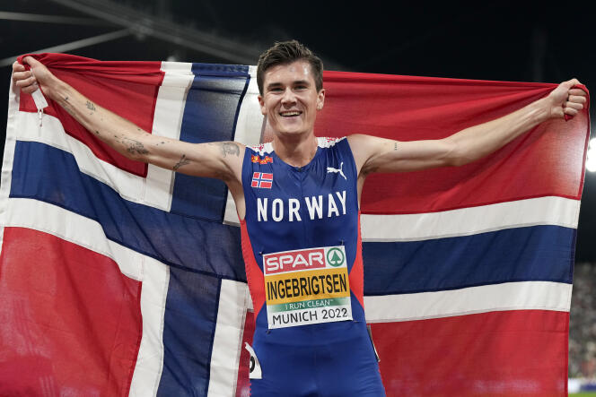 Norwegian Jakob Ingebrigtsen celebrates his European 5000m title in Munich (Germany), August 16, 2022.