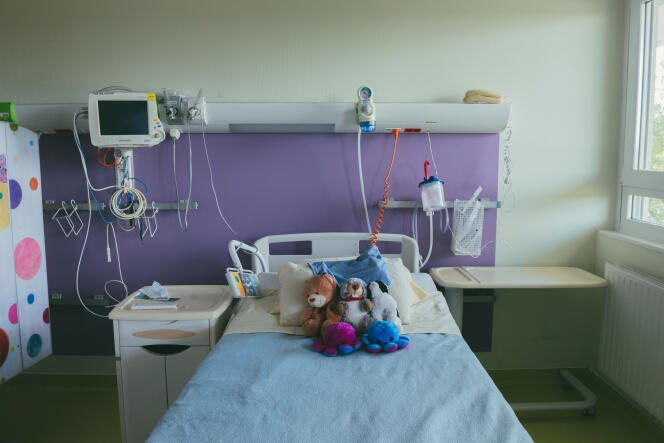 La chambre d'une patiente suivie en pédopsychiatrie, dans le service pédiatrie du CHU de Nantes, le 17 août 2022.