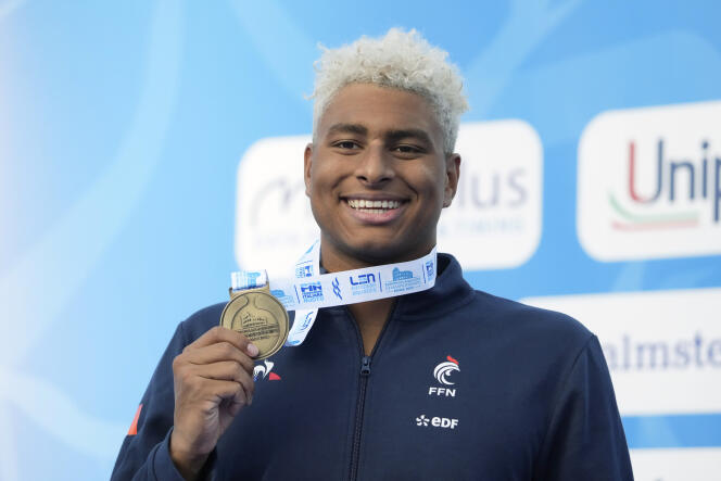 two silver medals for France in the 4 × 100 m medley relay;  Ndoye Brouard wins bronze in 100m backstroke
 |  Latest News Headlines