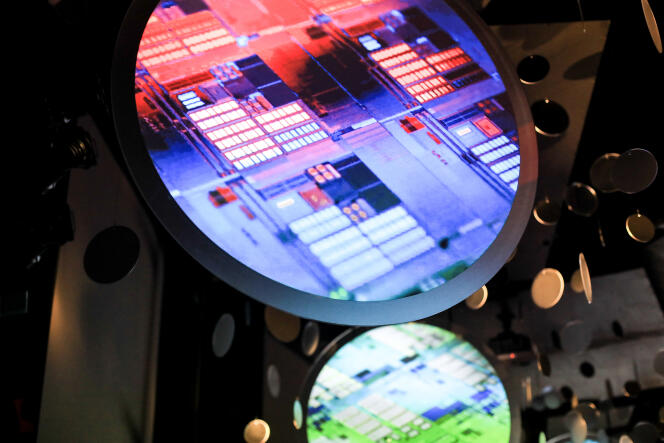 Chip semiconduttori progettati da TSMC, a Hsinchu (Taiwan), l'11 gennaio 2022. 