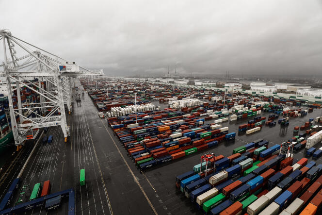 Des conteneurs, dans le port du Havre (Seine-Maritime), le 21 janvier 2021. 