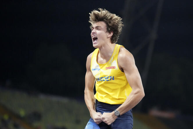 Sweden's Armand Duplantis showed the muscles at the European Championships in Munich on August 20.