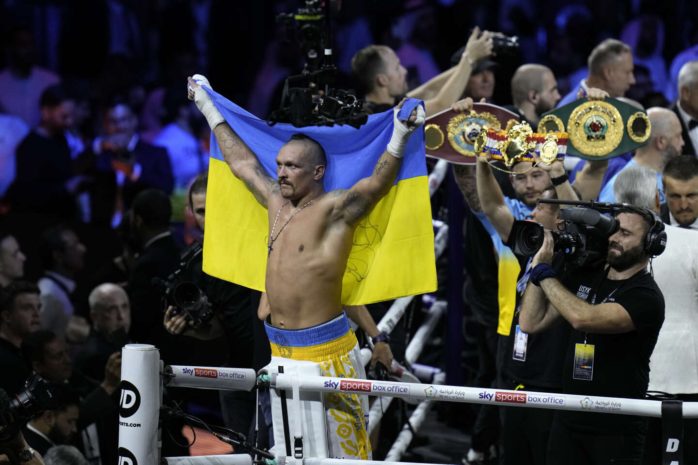 Boxe : le champion du monde Oleksandr Usyk, stratège du ring et porte-drapeau de l’Ukraine