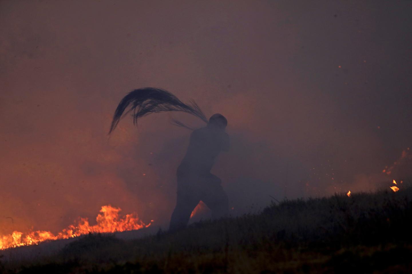 Portugal: face à un mur de feu ils ne se sont jamais réveillés