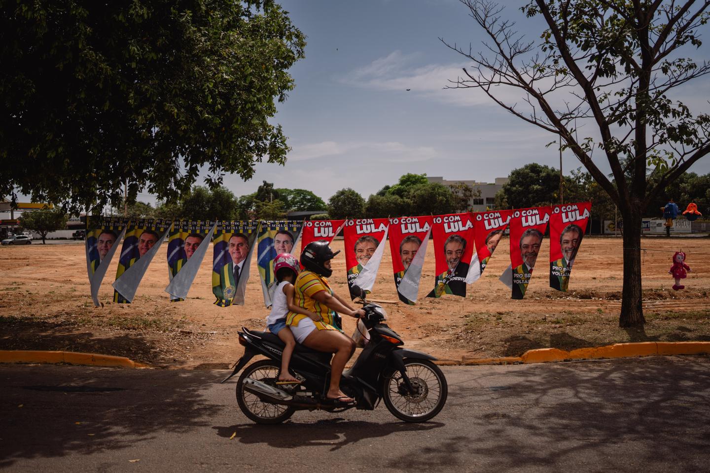 Neither Lula nor Bolsonaro: Sao Paulo's embittered voters