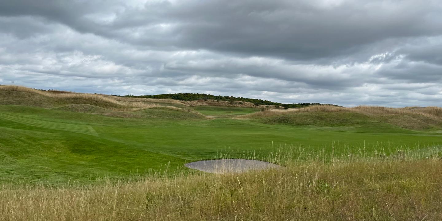Drought French golf courses defend themselves over watering controversy