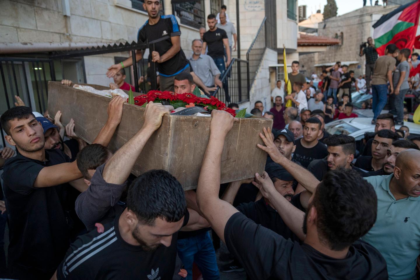 Tensions in the West Bank, a Palestinian teenager killed by the Israeli army