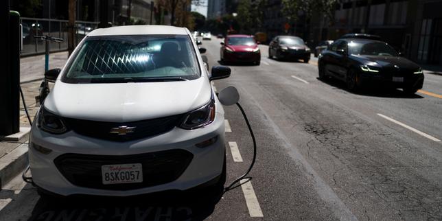 Trump moves to block California electric cars program