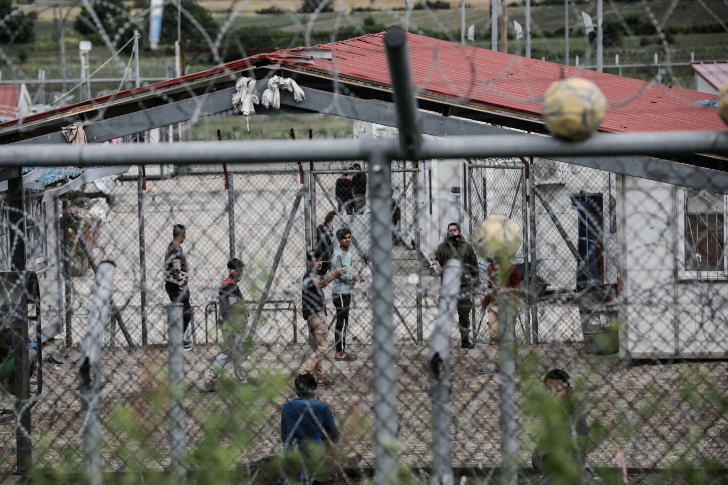 Syrian child reported dead as asylum seekers left stranded in Greece-Turkey  border area : Peoples Dispatch
