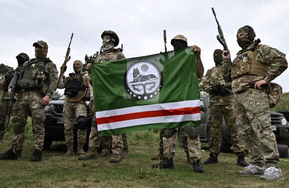 Members of the Chechen volunteer battalion 