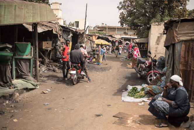 Une rue de Bamako, en février 2022.
