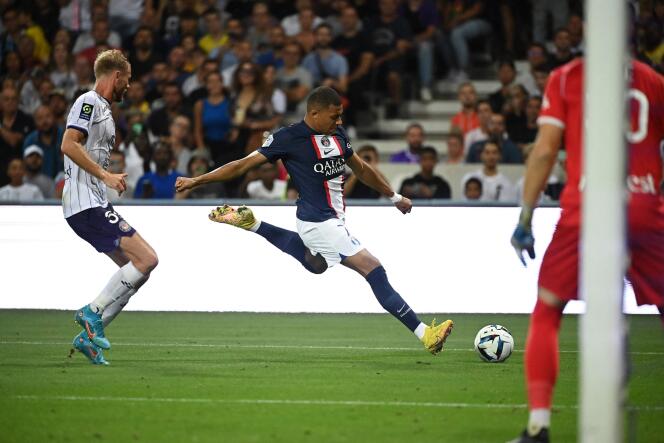 L'attaquant parisien Kylian Mbappé, auteur de l'un des trois buts contre Toulouse le 31 août 2022.