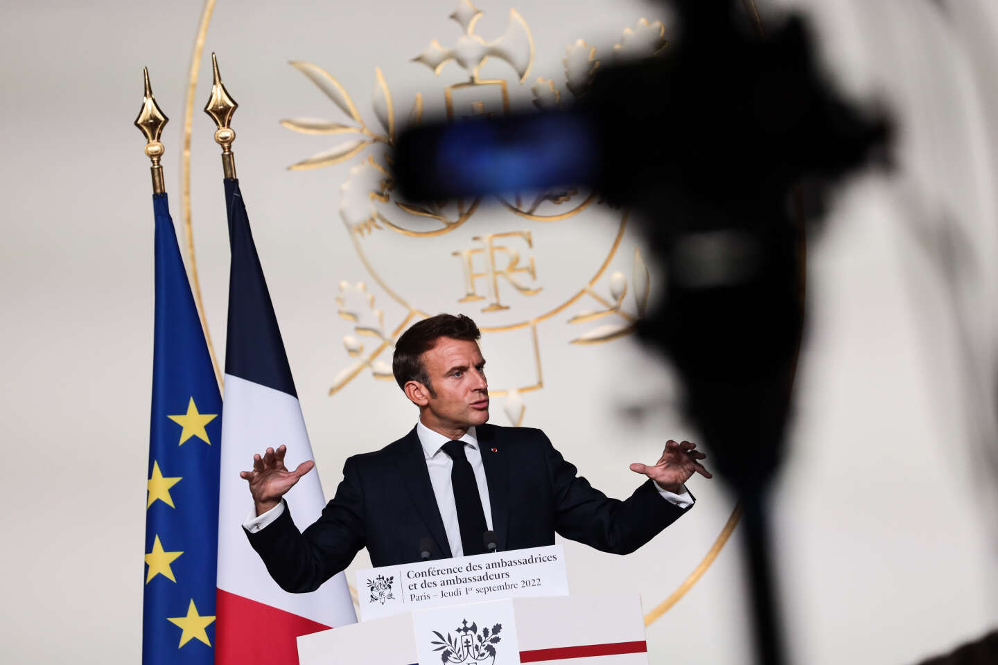 Face à l’urgence climatique, Emmanuel Macron refuse toute « démagogie »
