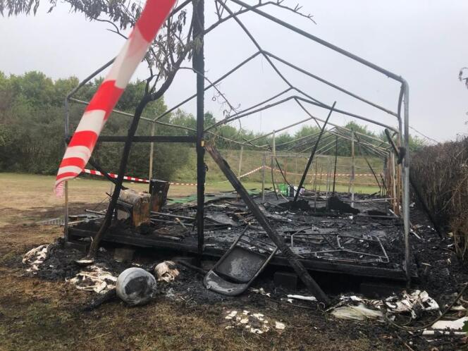 The temporary structure that housed the Rambouillet mosque (Yvelines) burned down completely during the night of Friday September 2 to Saturday September 3, 2022. 
