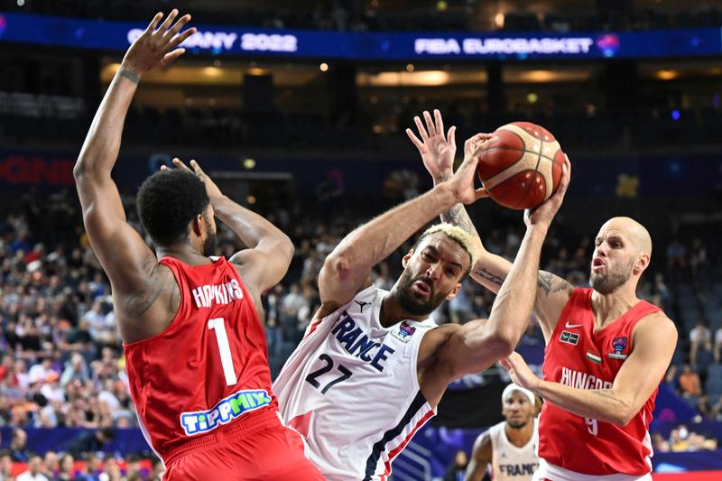 Euro 2022 de basket des Bleus sur courant alternatif s’imposent