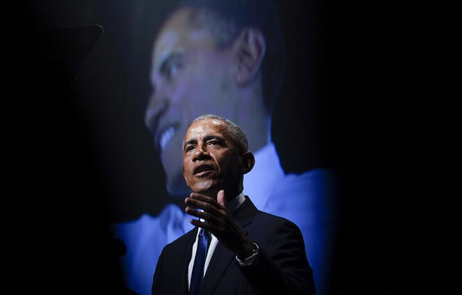 Former President Barack Obama at the Smith Center in Las Vegas, January 8, 2022. 