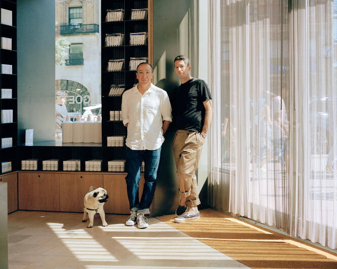 Matthew Malin et Andrew Goetz, dans leur boutique M+G, le 27 juillet 2022 à New York.