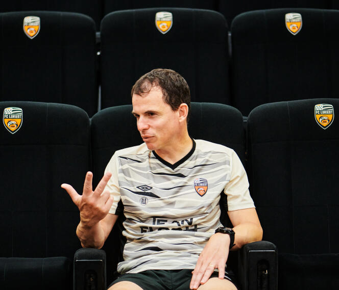 Portrait of the new coach of the first team Régis Le Bris in the amphitheater of FC Lorient, September 2, 2022.