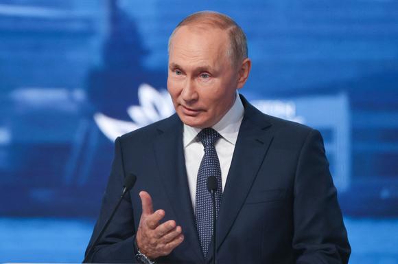 Parlando a un forum economico incentrato sull'Asia a Vladivostok, Vladimir Putin ha dichiarato: 