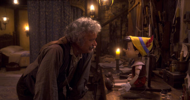 Geppetto (Tom Hanks) in “Pinocchio” (2022), by Robert Zemeckis.