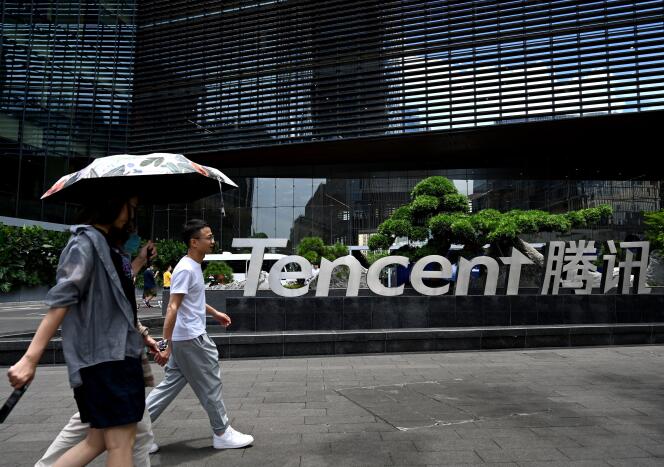 Devant les bureaux de Tencent, à Shenzhen (Guangdong), en Chine, le 26 mai 2021. 