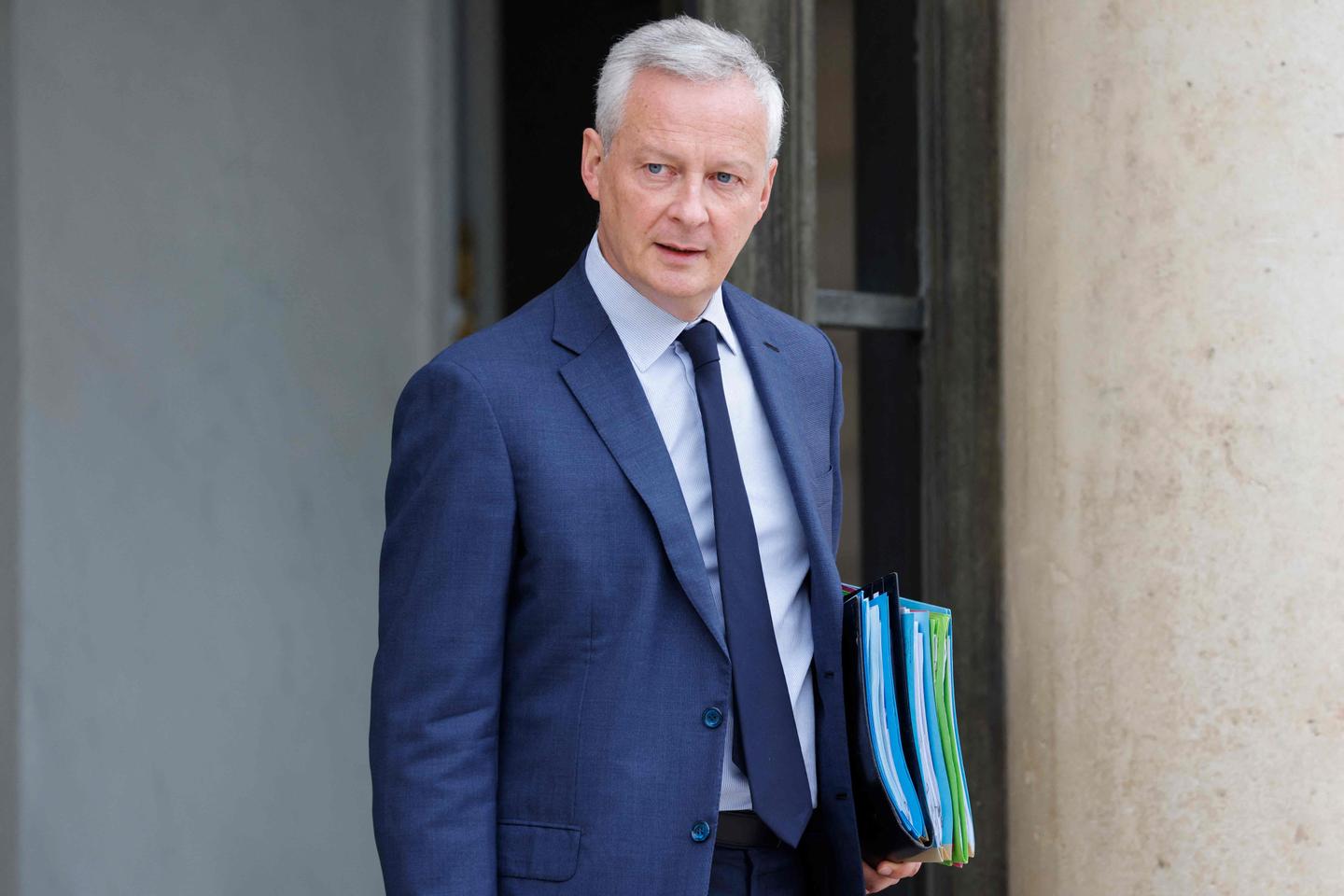 the abolition of the CVAE spread over two years, confirms Bruno Le Maire