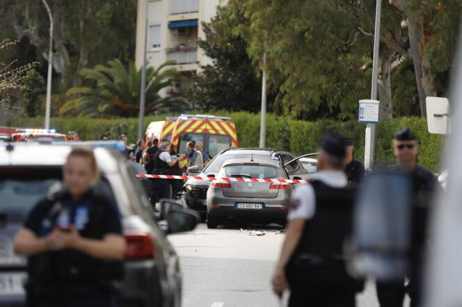 Refusal to obey the law leads to police shooting, seriously injuring the driver of the car, in Nice, September 7, 2022. 