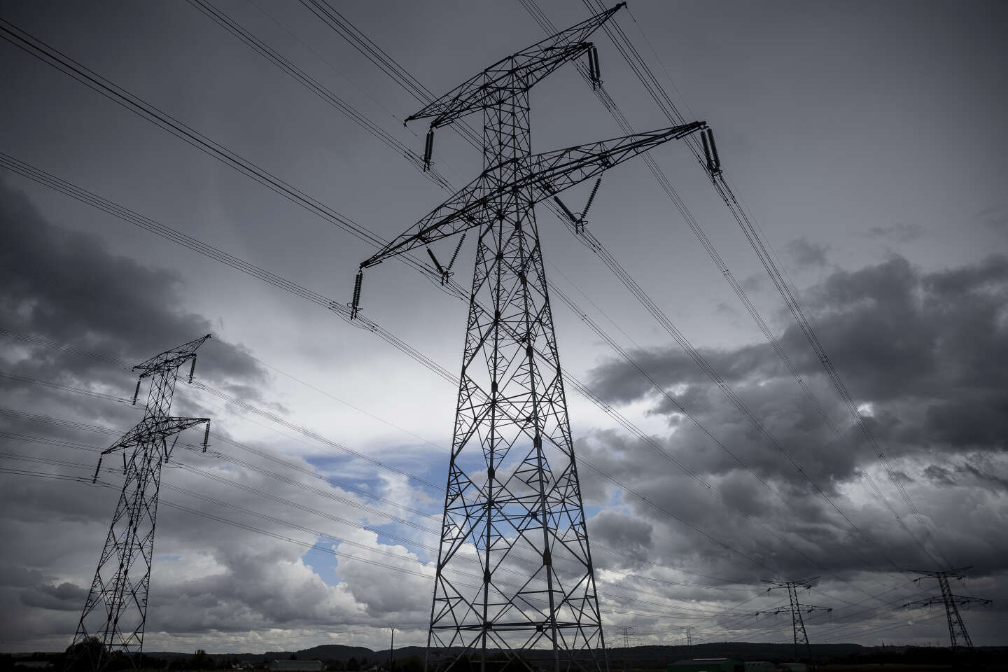 Electricité : le « tarif bleu » des fournisseurs historiques, gage de « sécurité contractuelle »