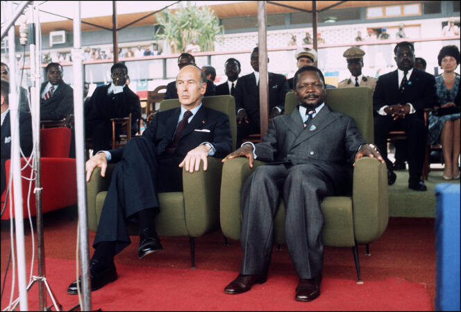 French President Valéry Giscard d'Estaing and Central African President Jean-Bedel Bokassa, in Bangui, March 5, 1975.