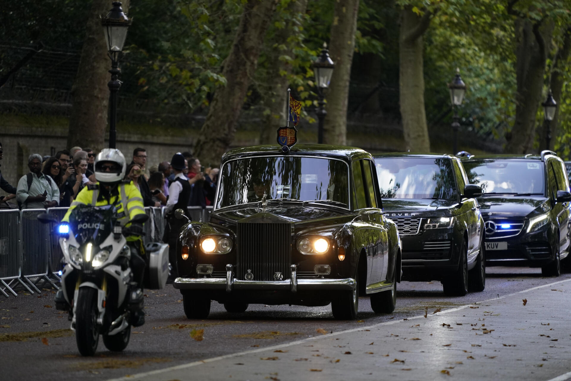 Carlos III y Camila camino al Palacio de Buckingham en Londres, el 9 de septiembre de 2022.