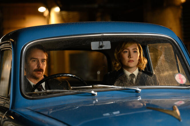 Inspector Stoppard (Sam Rockwell) and Agent Stalker (Saoirse Ronan) in Tom George's Coup Theater.