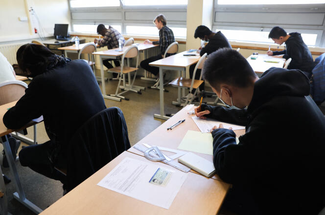 Lors d’une épreuve de spécialité du baccalauréat, au lycée technique Diderot, à Paris, le 11 mai 2022. 
