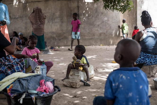 Dans un camp de déplacés à Bujinha, en Gambie, en mars 2022.