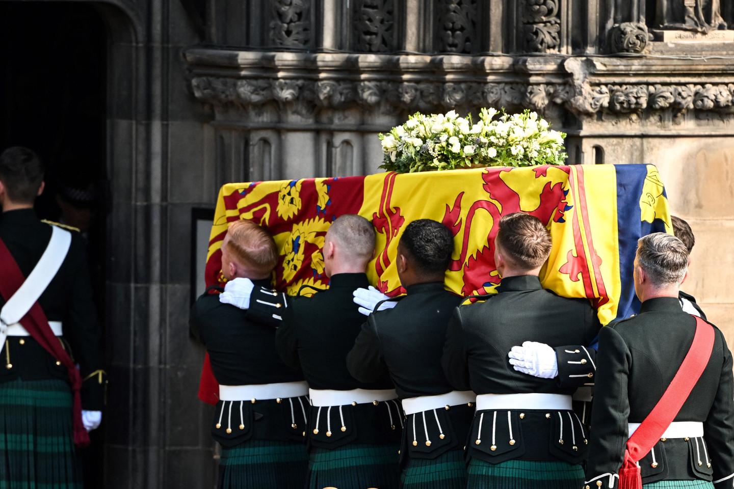 Charles III addresses the British Parliament for the first time before leading the procession through Edinburgh carrying the coffin of Elizabeth II