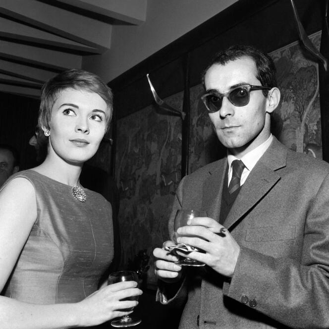 La actriz estadounidense Jean Seberg y el director francés Jean-Luc Godard, en marzo de 1960, cuando se estrenó 