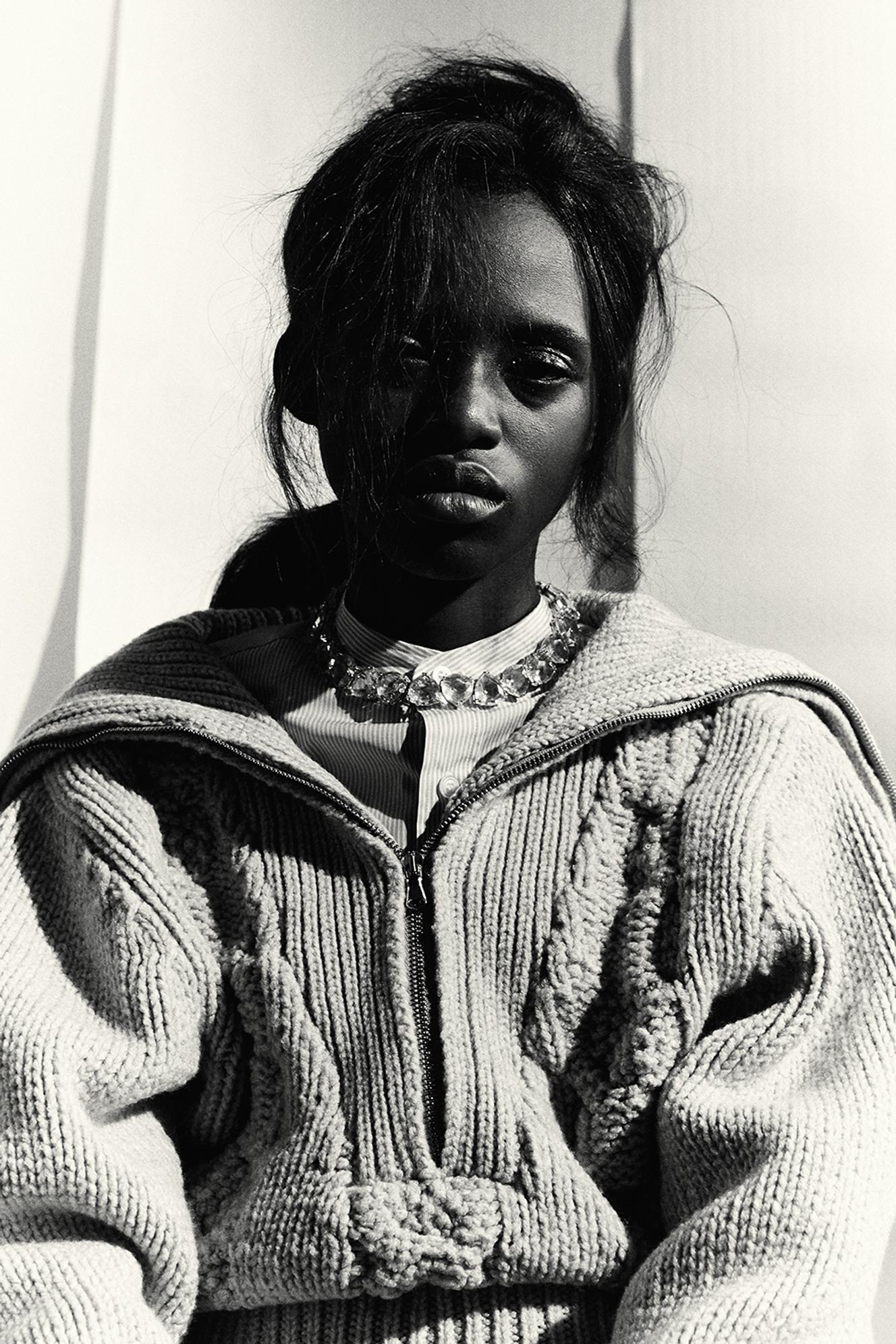 Holia wool sweater, Iro, €495. iroparis.com Printed cotton shirt, charvet, €445. charvet.com Millenia necklace, trillion cut, in rhodium-plated metal, Swarovski. Swarovski.com