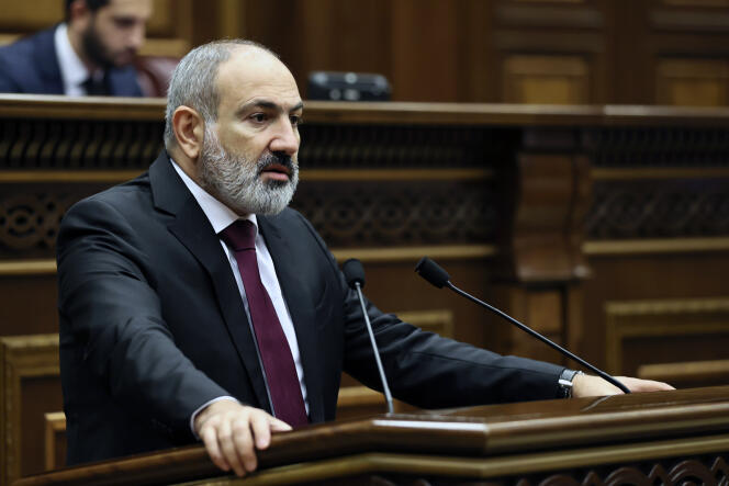 Armenian Prime Minister Nikol Pashinian delivers a speech to the National Assembly in Yerevan, September 13, 2022.