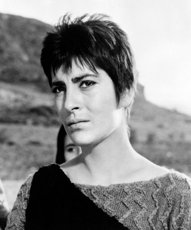 Irène Papas, in 1961, on the set of the film 
