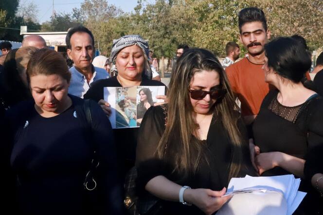 Des Iraniens manifestent dans une ville du Kurdistan iranien, le 19 septembre 2022, après la mort de Mahsa Amini.