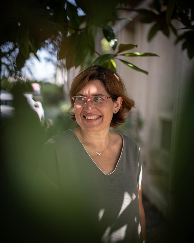 Valérie Masson-Delmotte, paléo-climatologue, directrice de recherche au  Commissariat à l'énergie atomique (CEA) et coprésidente du Groupe 1 du GIEC depuis 2015, à Saint-Aubin, le 5 septembre 2022.