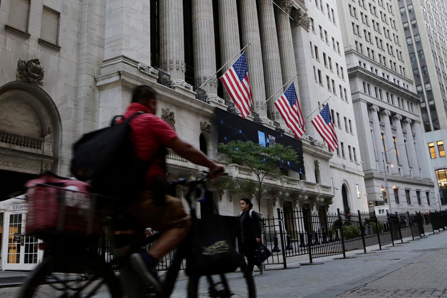 Top Us Fed Official Does Not Rule Out Further Rate Hike