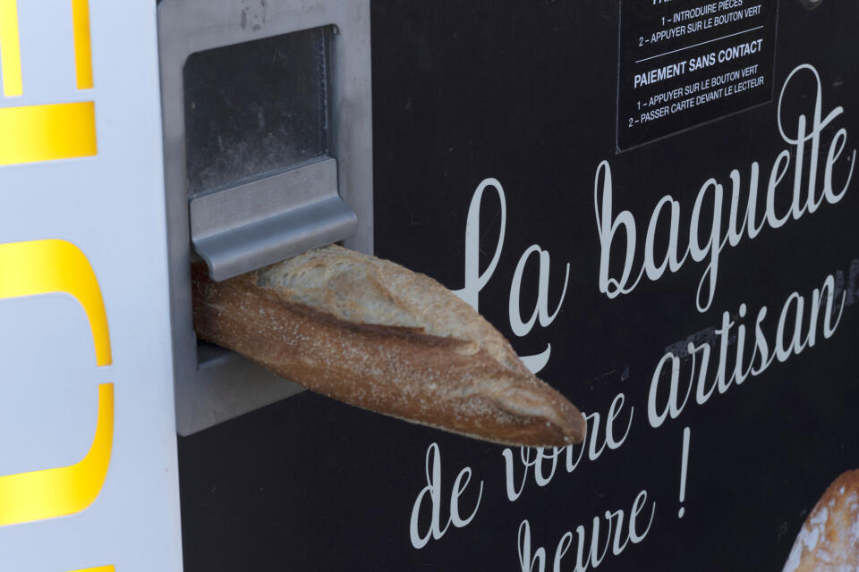 Reportage réalisé dans le Maine-et-Loire le 20 septembre 2022 : distributeur de baguettes à Ingrandes sur Loire.