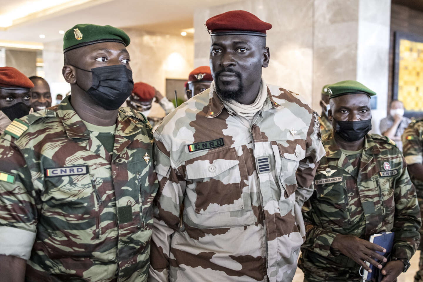 Le chef de la junte guinéenne au Mali à la veille d’un important sommet de l’Afrique de l’Ouest